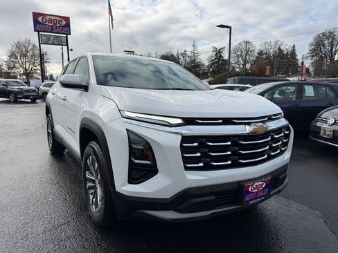 Used 2025 Chevrolet Equinox LT image 9