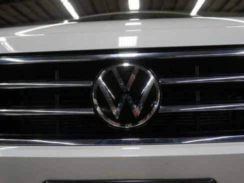 Certified 2023 Volkswagen Tiguan SE image 71