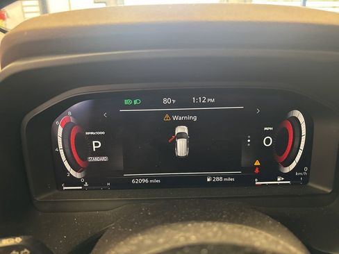 Used 2021 Nissan Rogue Platinum image 2