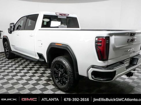 Used 2024 GMC Sierra 2500 AT4 w/ Technology Package AWD/4WD image 2