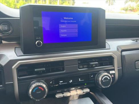 Certified 2024 Toyota Tacoma SR5 AWD/4WD image 12