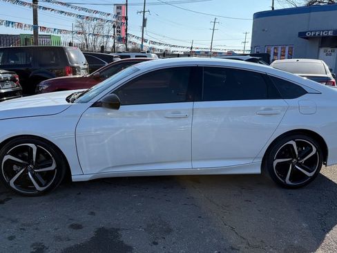 Used 2021 Honda Accord Sport image 2