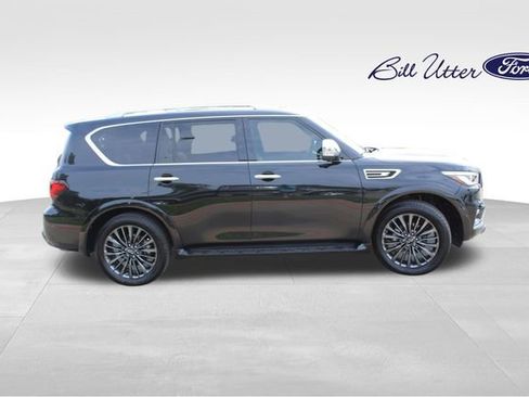 Used 2022 INFINITI QX80 Sensory w/ Cargo Package image 4