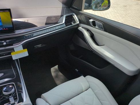 New 2027 BMW X7 xDrive40i w/ Executive Package AWD/4WD image 17