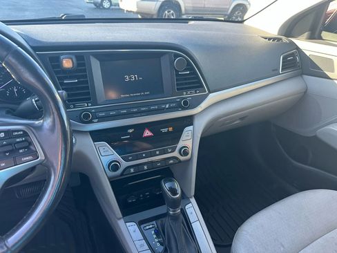 Used 2018 Hyundai Elantra Value Edition image 15