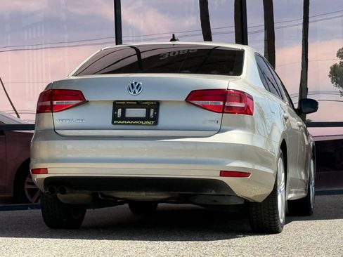 Used 2015 Volkswagen Jetta TDI SEL image 11