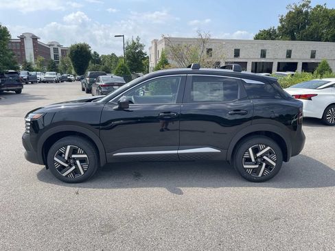 New 2026 Nissan Kicks SV w/ Cold Weather Package FWD image 6