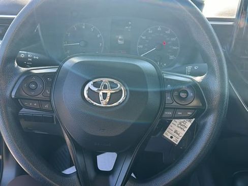 Used 2023 Toyota Corolla LE FWD image 19