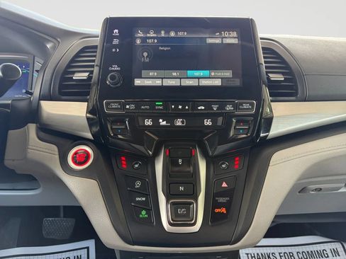 Used 2018 Honda Odyssey Touring image 29
