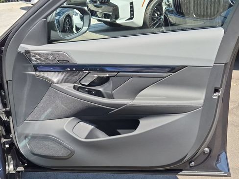 New 2026 BMW i5 M60 w/ Executive Package AWD/4WD image 21