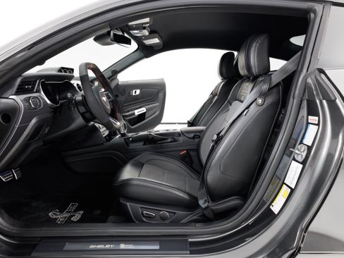 Used 2019 Ford Mustang GT Premium w/ GT Performance Package RWD image 14