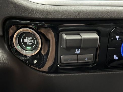 New 2025 GMC Sierra 1500 Elevation w/ LPO, Elevation Black Package image 12