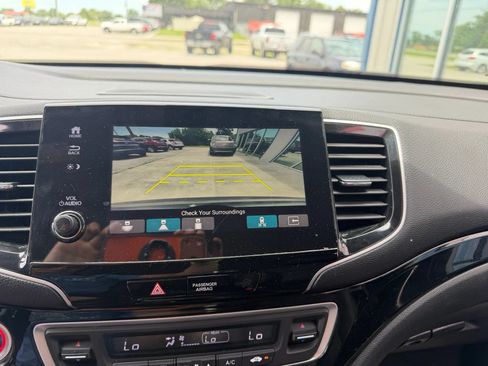 Used 2019 Honda Pilot Touring image 10