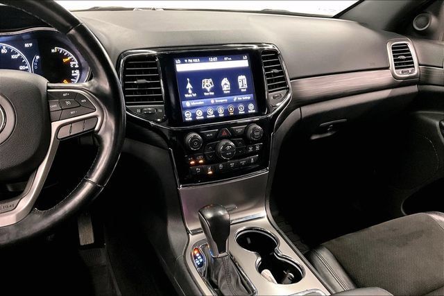 Used 2020 Jeep Grand Cherokee Altitude AWD/4WD image 7