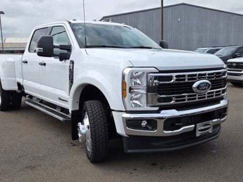 New 2026 Ford F450 XLT w/ 360-Degree Camera Package image 2