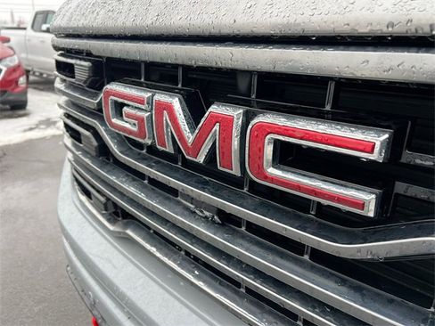 Used 2024 GMC Sierra 1500 AT4 w/ Technology Package image 32