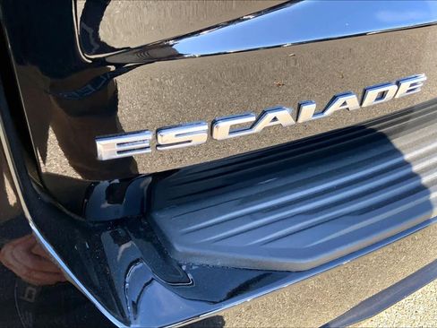 Used 2023 Cadillac Escalade ESV Sport Platinum image 32