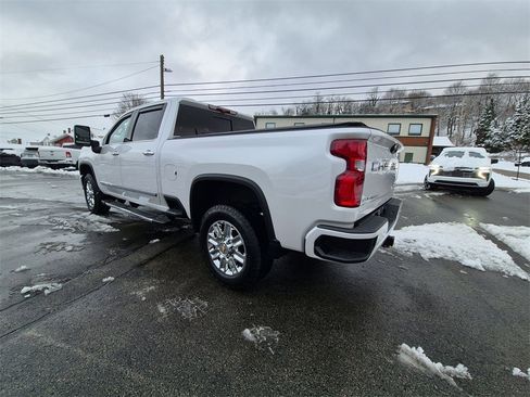 Used 2024 Chevrolet Silverado 2500 High Country w/ High Country Premium Package image 13