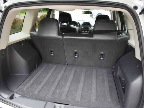 Used 2014 Jeep Patriot High Altitude FWD image 46