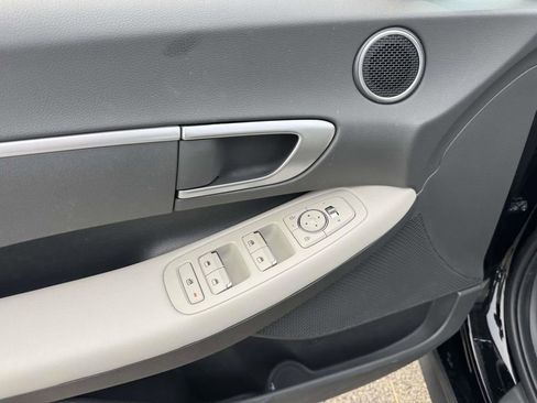 Certified 2025 Hyundai Sonata SE image 13