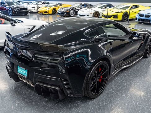 Used 2018 Chevrolet Corvette Grand Sport w/ Z07 Performance Package image 5