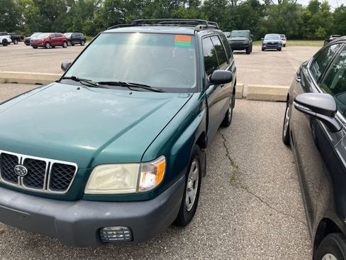 Used 2001 Subaru Forester L AWD/4WD image 5