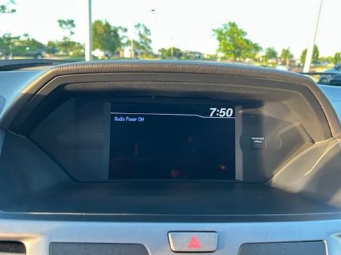 Used 2013 Honda Odyssey EX image 16