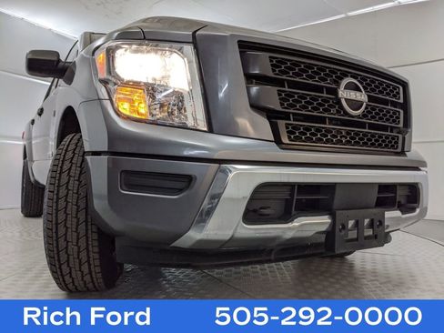 Used 2024 Nissan Titan SV image 27