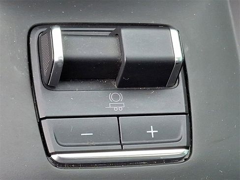 Used 2022 GMC Sierra 1500 Denali w/ Technology Package image 24