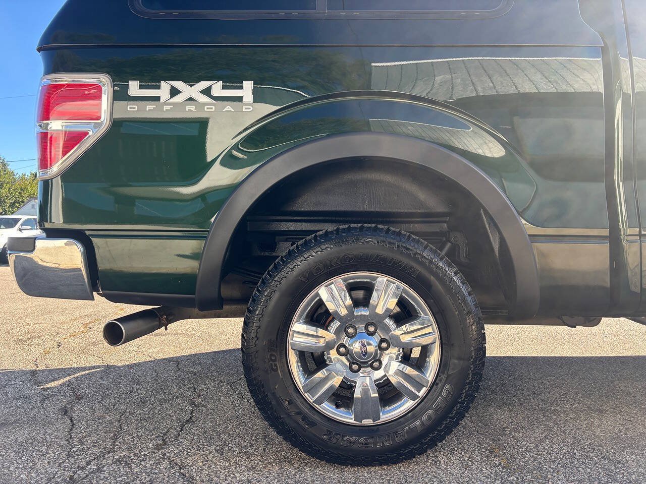 Used 2012 Ford F150 XLT w/ XLT Chrome Pkg AWD/4WD image 11