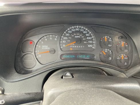 Used 2007 GMC Sierra 2500 W/T w/ Snow Plow Prep Package image 10