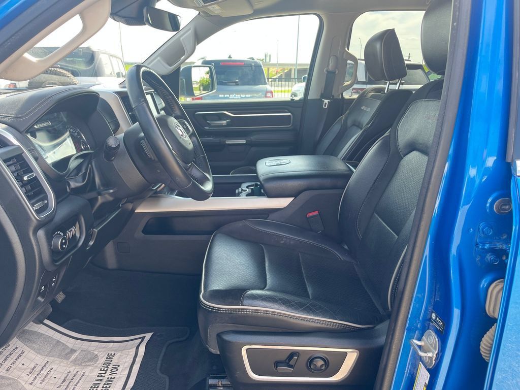 Used 2022 RAM 1500 Laramie AWD/4WD image 23