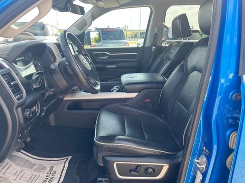 Used 2022 RAM 1500 Laramie AWD/4WD image 23