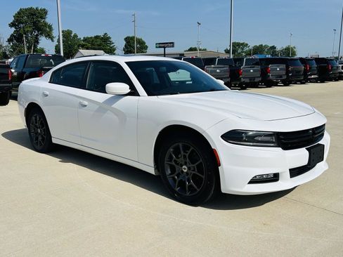 Used 2018 Dodge Charger GT AWD/4WD image 2