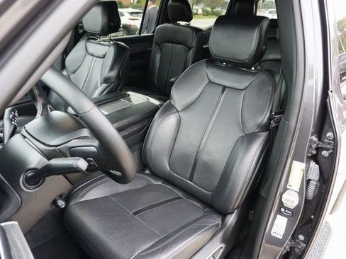 Used 2024 Jeep Wagoneer Series II image 20