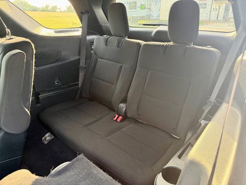 Used 2020 Ford Explorer XLT RWD image 15