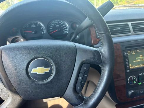 Used 2007 Chevrolet Avalanche LTZ w/ LTZ Preferred Equipment Group RWD image 12