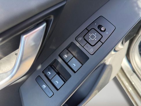 Used 2025 Kia Niro Wind FWD image 21