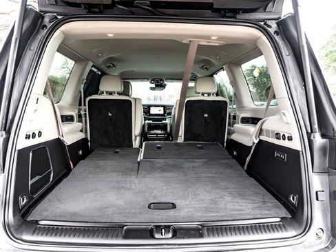 Used 2022 Jeep Wagoneer Series III w/ Convenience Group I image 30