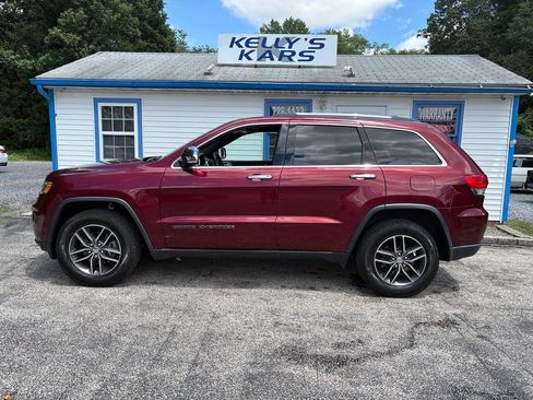 Used 2018 Jeep Grand Cherokee Limited w/ Luxury Group II AWD/4WD image 3