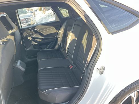 Used 2023 Volkswagen Jetta Sport image 21