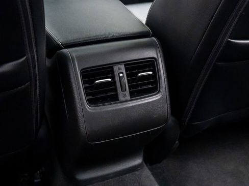 Used 2018 Honda Accord Sport image 18