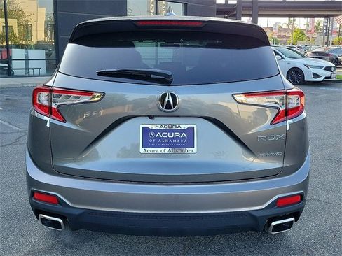 New 2025 Acura RDX SH-AWD image 4
