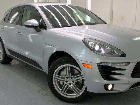 Used 2017 Porsche Macan S image 14