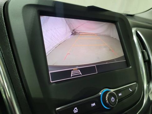 Used 2024 Chevrolet Equinox LT image 9