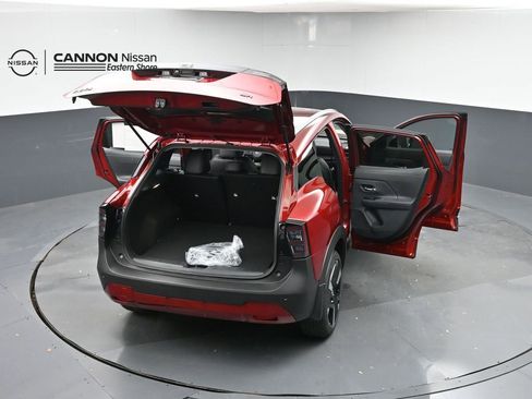 New 2026 Nissan Kicks SR FWD image 47