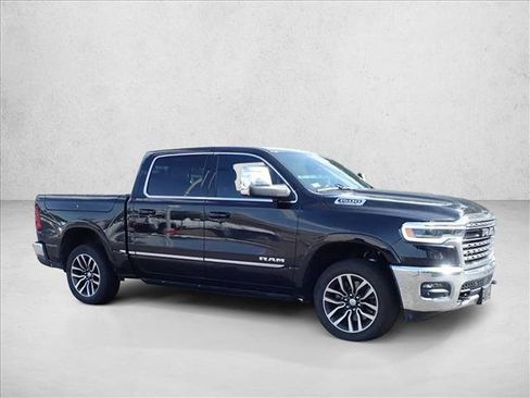 Used 2025 RAM 1500 Limited w/ Trailer Tow Group AWD/4WD image 5