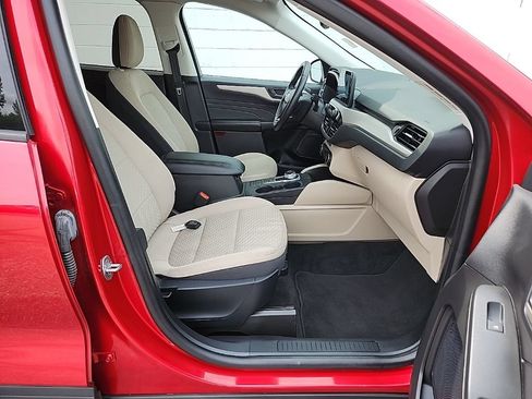 Used 2022 Ford Escape SE w/ Cold Weather Package AWD/4WD image 35
