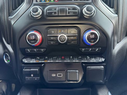 Used 2021 GMC Sierra 1500 AT4 w/ Driver Alert Package I image 34