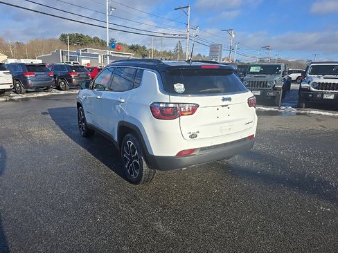 Certified 2024 Jeep Compass Limited image 5